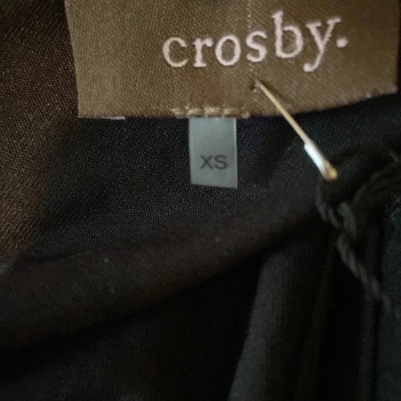 Crosby XS mock neck black tank with cut out and rear zip NWT - Picture 7 of 7